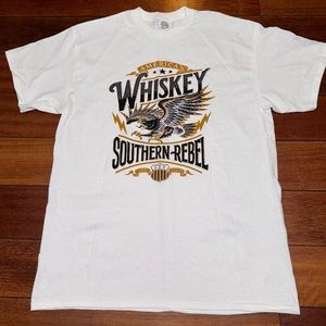 NWOT Southern Whisky Graphic Tee Men’s Size Large